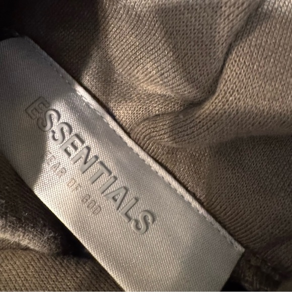 Fear of God Essentials Men’s Hoodie Color Wood Size Large NWT - Picture 6 of 10